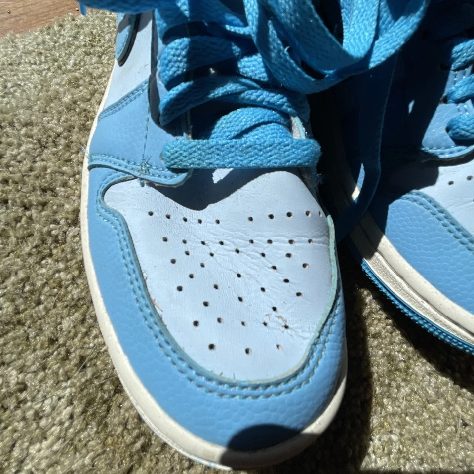 Talla 6.5 - Air Jordan 1 SE Mid Ice Blue W Foto 3 de 4