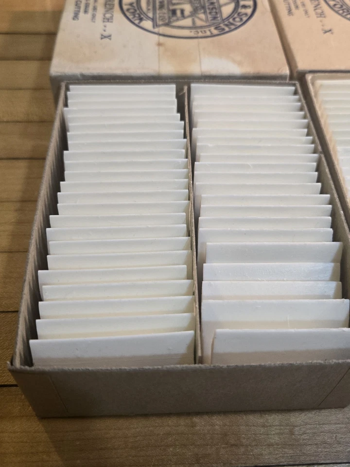 Crayones de costurera de sastre stock antiguo blanco 132 piezas marca de corte de línea francesa Foto 2 de 4