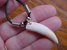 G153-S) 1-3/8" GATOR Aligator ALLIGATOR Silver Tooth teeth black NECKLACE gators