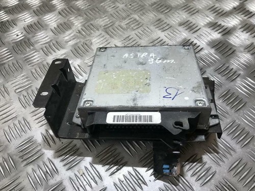 Steuergerät Motor Computer (Motorsteuergerät) für Opel Astra UK370986-32