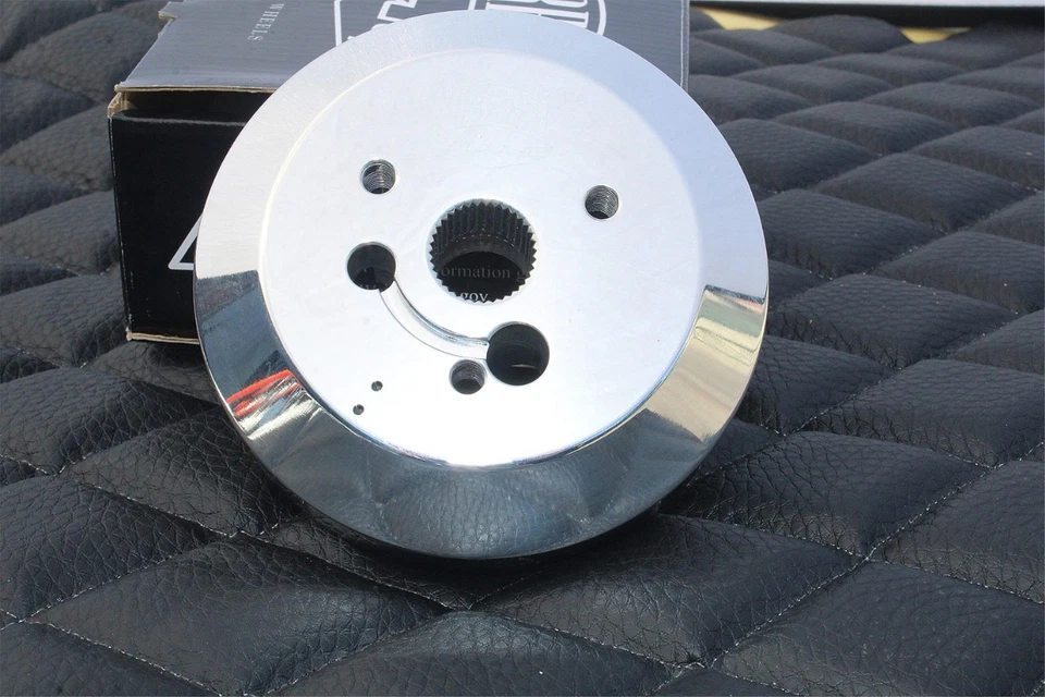 Adaptador de buje pulido para volante de 3 orificios (Flaming River, Ididit, GM, Chevy) Foto 3 de 4