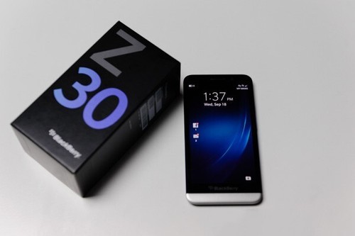 Original BlackBerry Z30(STA100-2,3,5)8MP 16GB Unlocked 3G BlackBerryOS Cellphone - 第 2/11 張圖片
