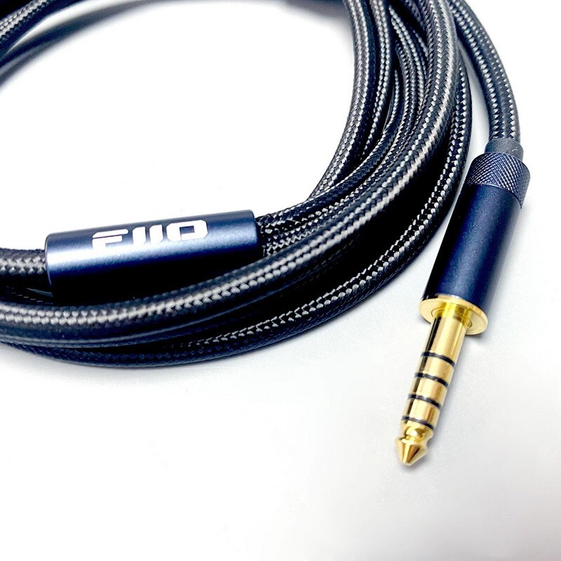 FIIO JT1 + バランスケーブルおまけ FIIO JT1 + バランスケーブルおまけ