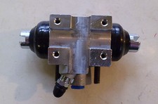 JOWETT JAVELIN AND JUPITER 1950-1954  REAR WHEEL BRAKE CYLINDER RH (NJ780)