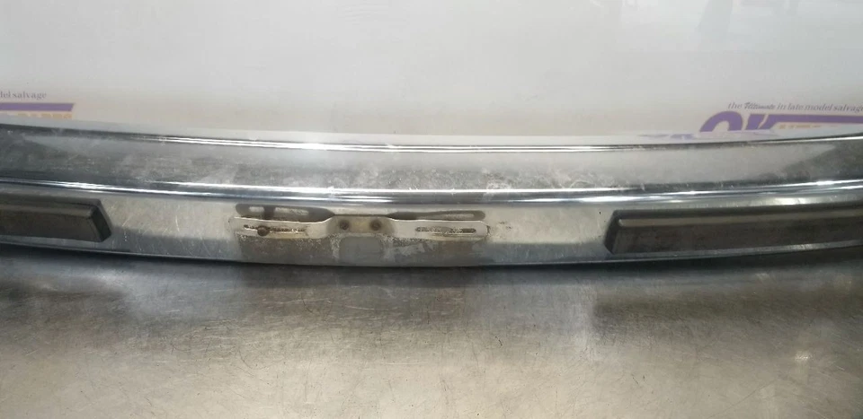1987 VOLKSWAGEN VANAGON FRONT BUMPER CHROME Foto 3 de 4