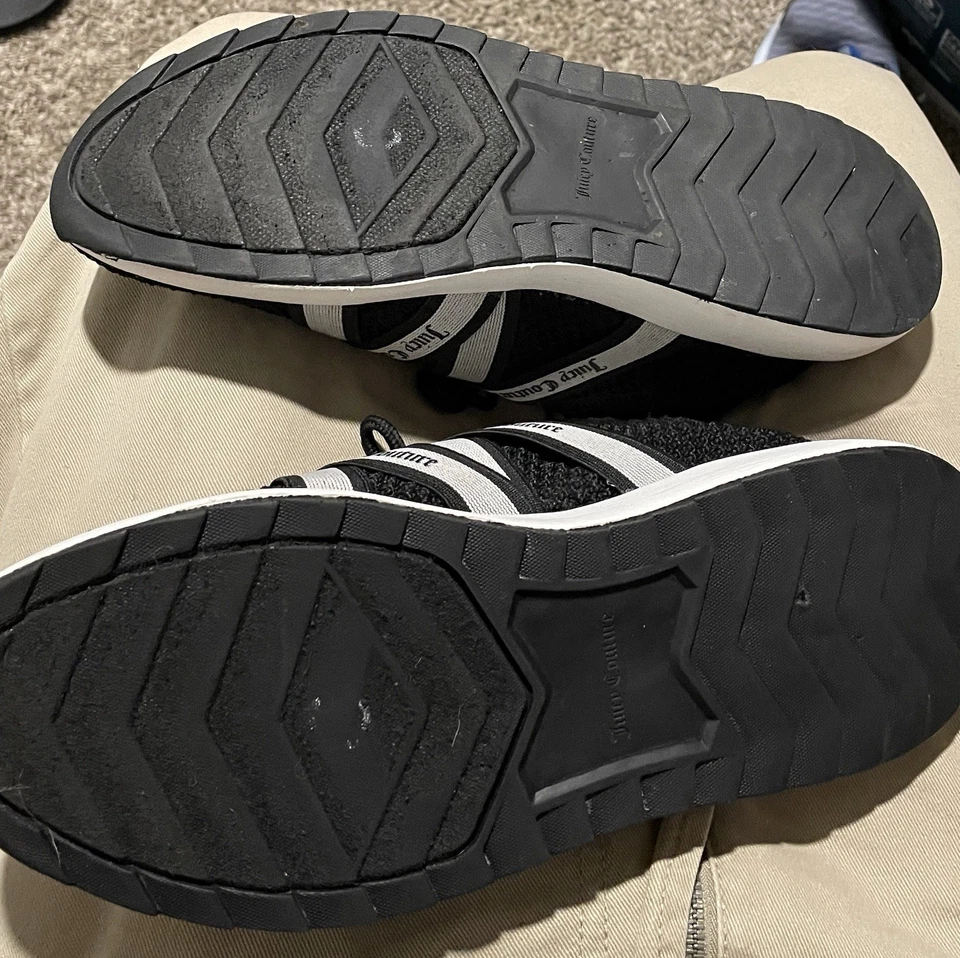 Zapatillas Juicy Couture negras blancas para mujer talla 8,5 esta buena oferta. Te gustará Foto 3 de 4