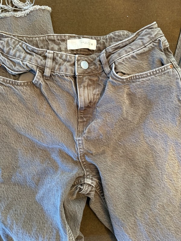 Zara Women's High-Rise Straight Jeans - Light Gray Wash size 4