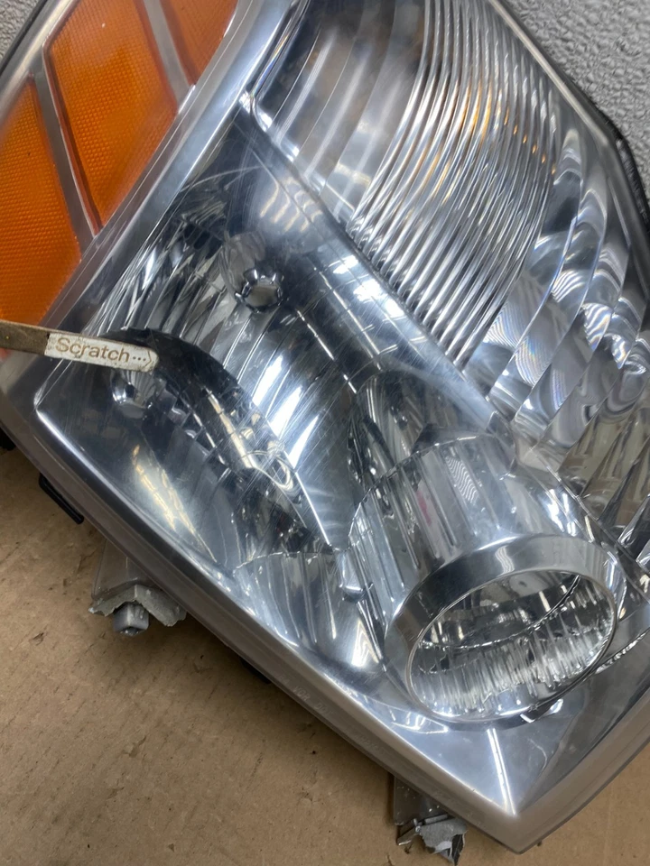 Faro lateral derecho pasajero Nissan Armada 2004 a 2007 TYC U7151 DW Foto 4 de 4