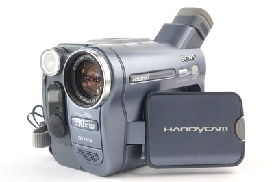 SONY CCD-TRV228E PAL Hi8 Camcorder Handycam Videokamera ''TOP
