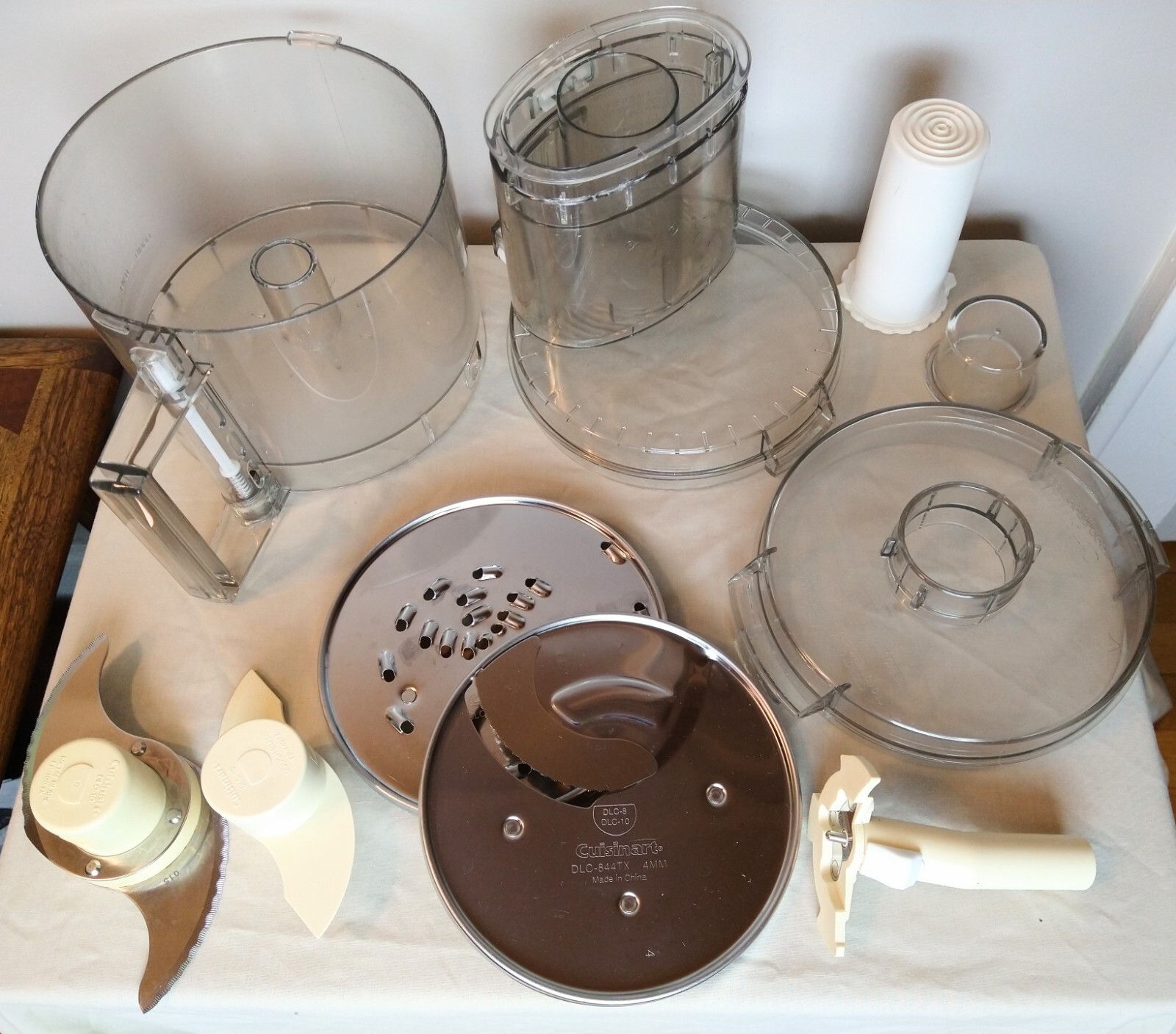 Cuisinart (DLC10SYP1) PRO CLASSIC Food Processor, 7 + ALL Attachments