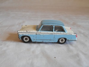 dinky triumph herald