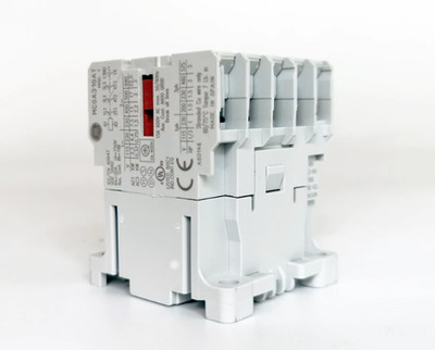 NEW For General Electric AC24V AC110V AC220V MC0A310AT Contactor