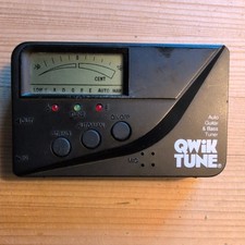 QWIK TUNE AUTO GUITAR & BASS TUNER