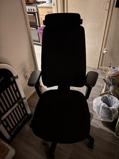 RH Logic Ergonomic 220 office computer chair Black RRP £1000