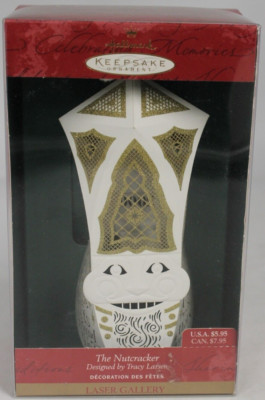 Hallmark Keepsake The Nutcracker Laser Gallery Cream Gold QLZ4284 2000 Hanging