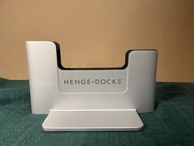 Henge Dock Vertical Dock HD04VA13MBPR 13  MacBook Pro Retina Display