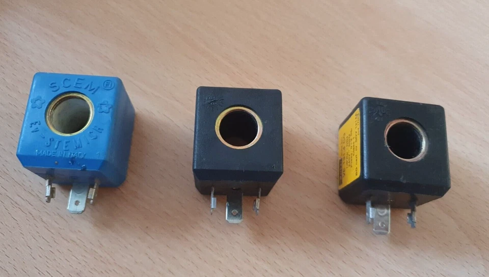 Bobina de solenoide secadora de gas Crosslee White Knight x 1. 42130920850 Foto 2 de 4