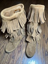 MINNETONKA Suede 3 Layer Fringe Boots Sz 6 Pull On mid calf moccasin Boho