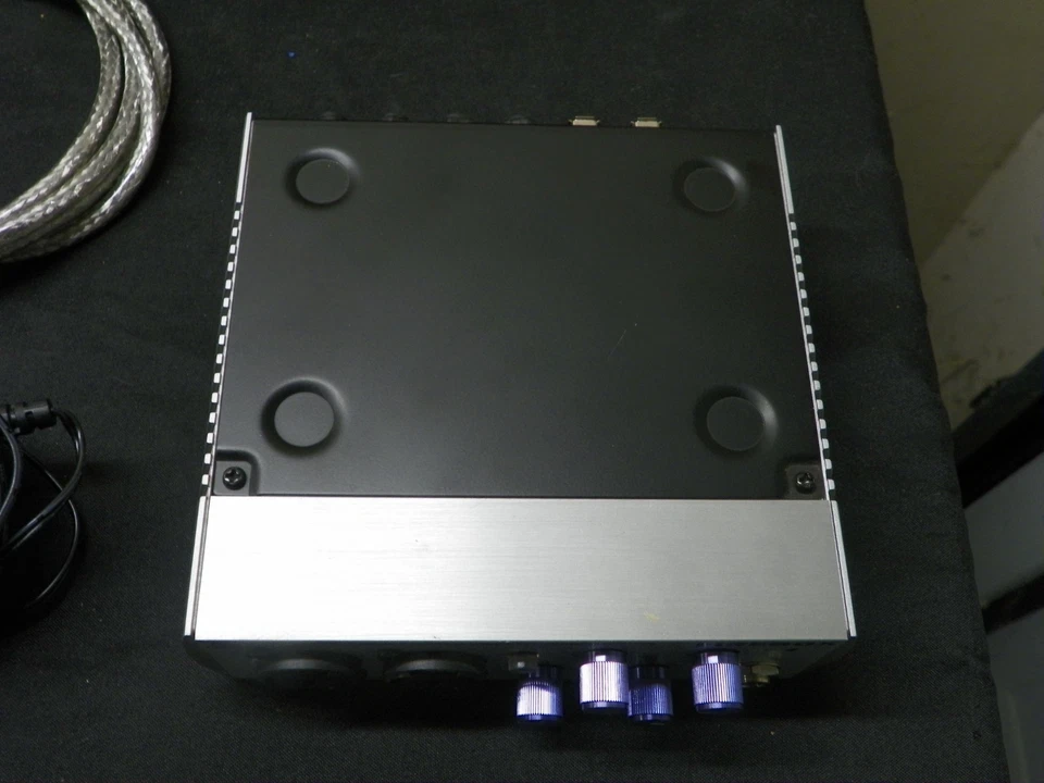 PreSonus Firebox Firewire Audio Interface With Power Adapter and MIDI Cables - Image 4 of 4