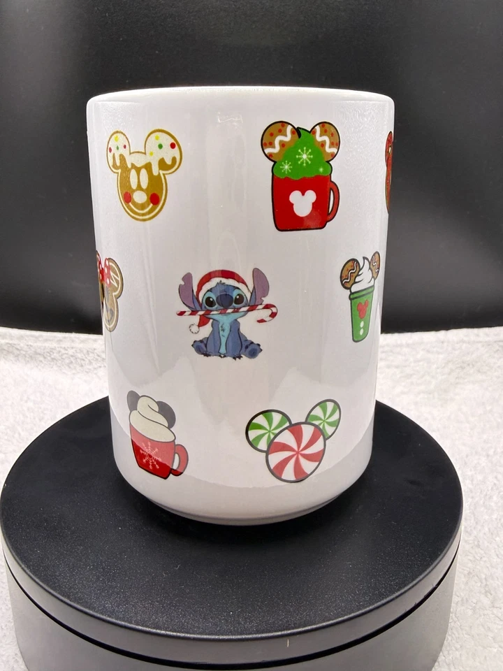 Taza de café Disney Holiday Snack 15 oz Foto 2 de 3