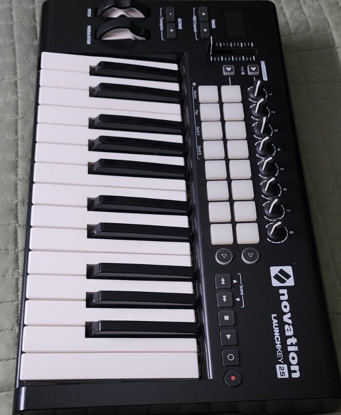 Novation Launchkey 25 MK2