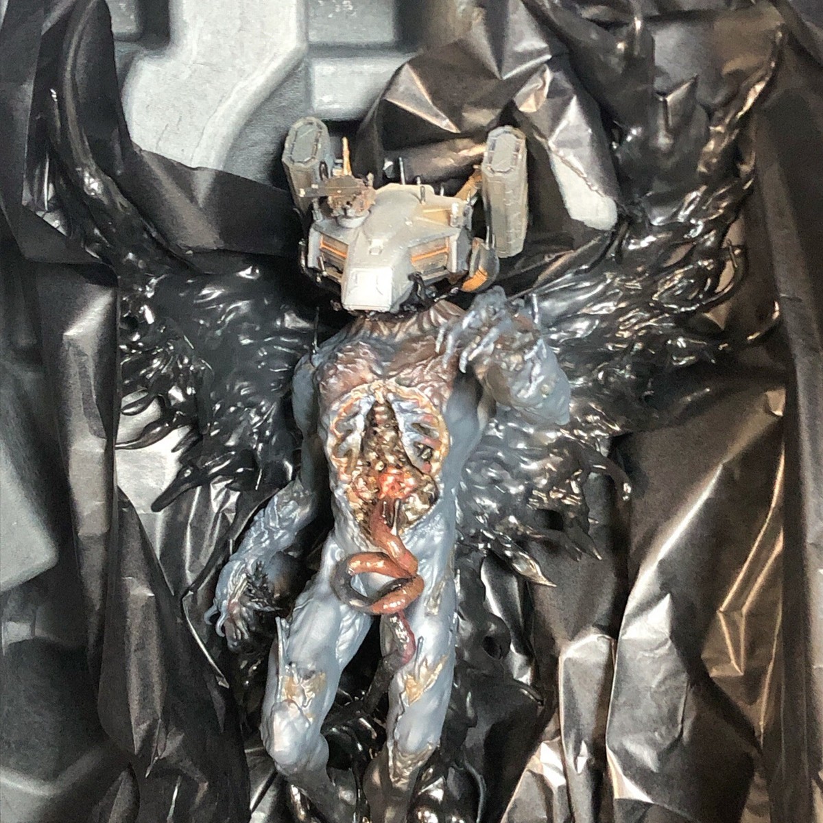 Magellan Man Statue Only DEATH STRANDING 2 : ON THE BEACH