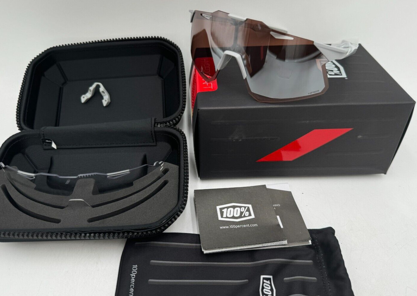 GAFAS DE SOL 100% HYPERCRAFT RENDIMIENTO DEPORTIVO SIN MARCO PROTECCIÓN UV400 GRIS