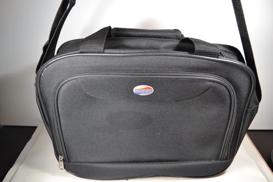 American Tourister Laptop Bag Case Briefcase Fits 7" to 14" Laptops - Image 4 of 4
