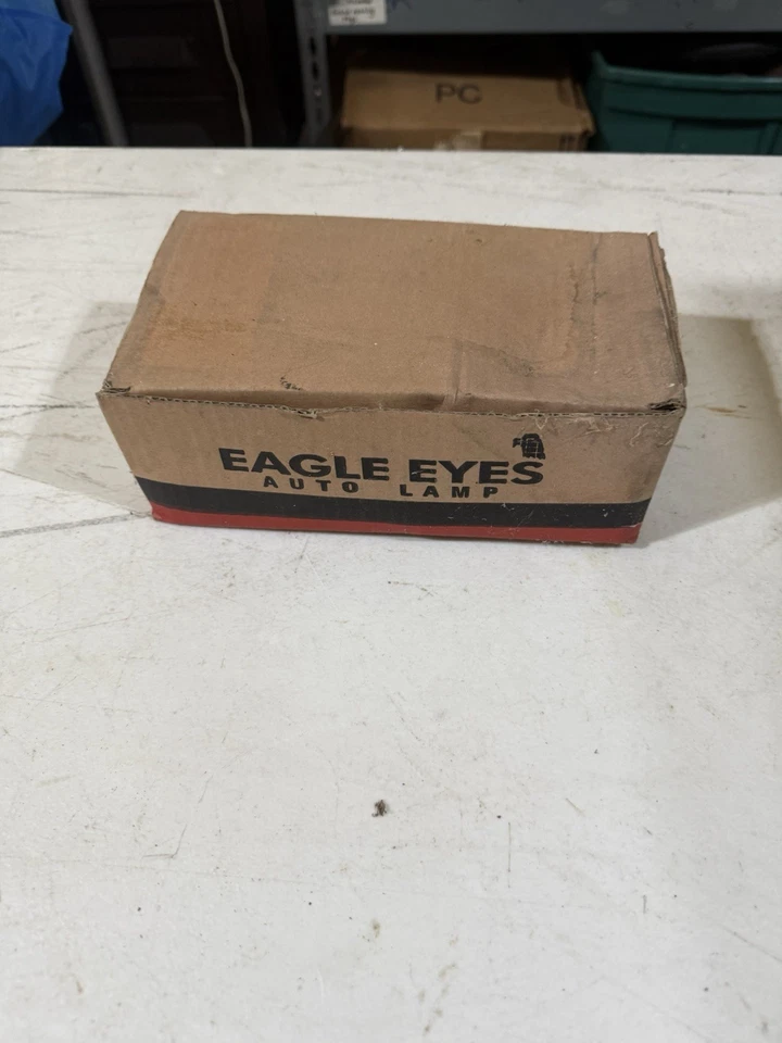 Luz de estacionamiento/marcador lateral Eagle Eyes 1630612 para Honda Accord 1990-1991 Foto 3 de 4