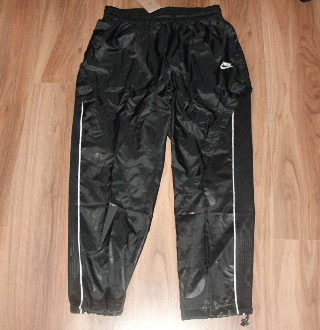 nike freak pants