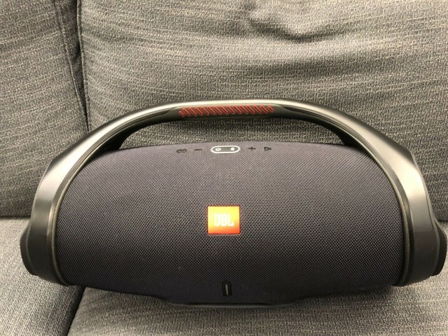 JBL Boombox 2 Portable Bluetooth Speaker System - BLACK Excellent JBL Boombox 2 Portable Bluetooth Speaker System - BLACK Excellent