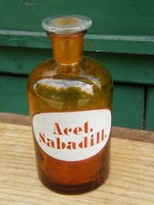 Alter Apotheker Glasflakon Pharmacie &bdquo;Acet. Sabadill&ldquo; 1900-1950