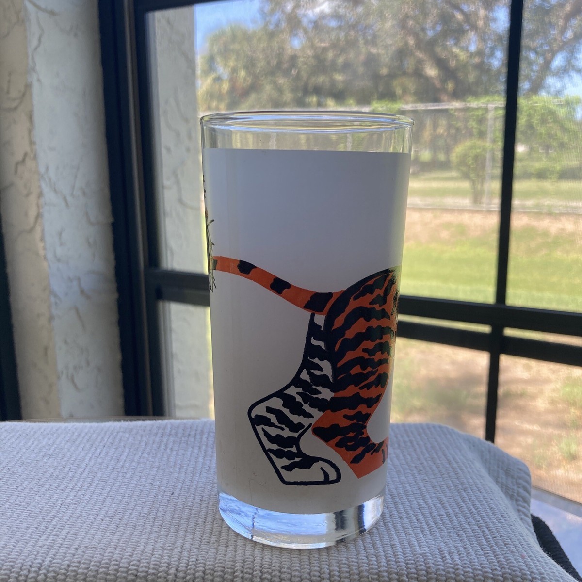 70' esso tiger glass×3エッソタイガーノベルティグラス 70' esso tiger glass×3エッソタイガーノベルティグラス - メルカリ