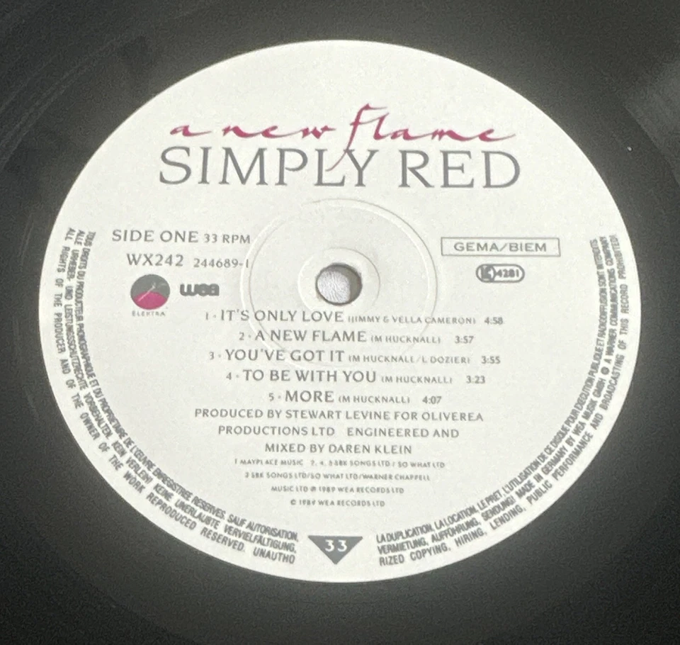 Simply Red  - A New Flame Vinyl Lp Record + Lyrics Sleeve Ex / Ex Condition - Image 4 of 4