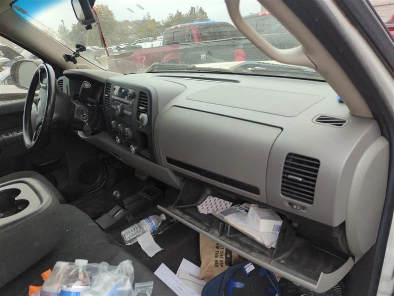 2011 Chevrolet Silverado 1500 Transfer Case Assembly OEM 4.8L 287K Miles - Image 2 of 4