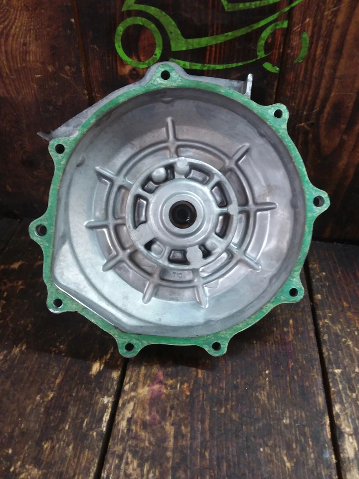 1999 Honda ST1100 ST 1100 Oem outer clutch cover/slave cylinder mount - Image 3 of 4