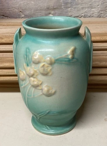 Vintage 1937 Roseville Art Pottery IXIA Green Handles Flower Vase #853-6" Nice