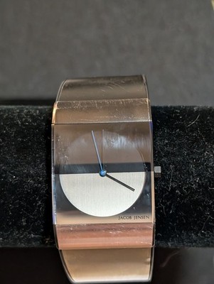 Jacob Jensen ''New Dimensions'' 577 Titanium Mens Swiss Made Watch (Needs Battery)