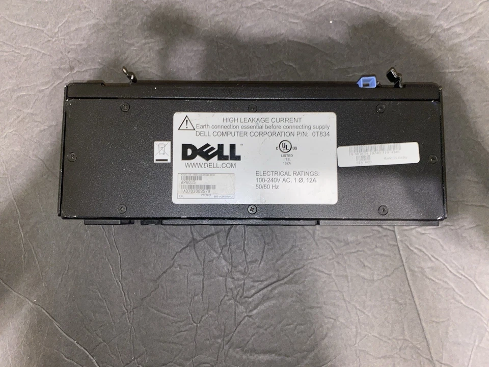 APC Dell PDU AP6015 0T834 8 salidas 120-240V 12A SIN CABLE (G1) Foto 2 de 4