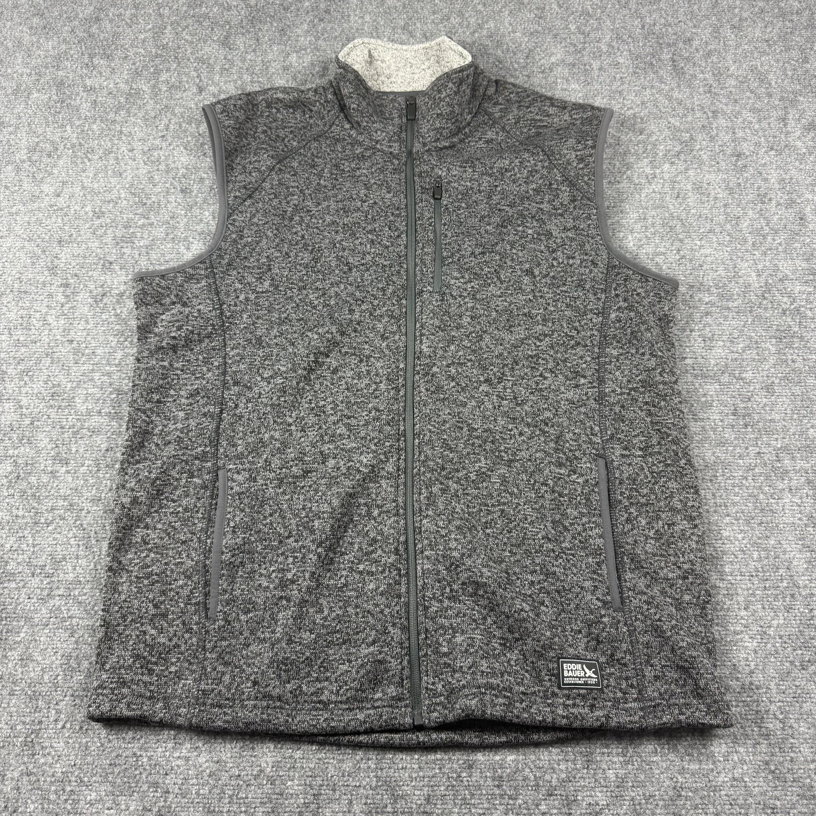 Eddie Bauer Vest Mens Large Gray Sweater Fleece Quilted Full Zip Pockets Outdoor