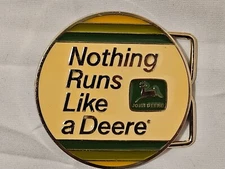 JOHN DEERE 1980S  NOTHING RUNS LIKE A DEERE ROUND BELT BUCKLE NEW