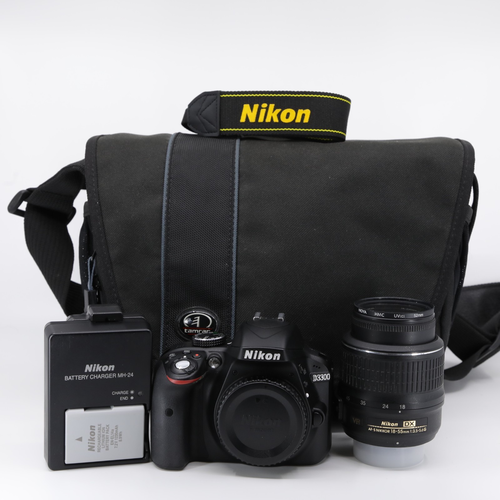 Nikon D D3300 24.2MP & 18-55mm Shutter Count: 1447. In Very Good Condition