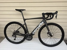2022  Cervelo Caledonia-5 54cm Disc Brake Carbon Road Bike. ULTEGRA Di2. Size 54