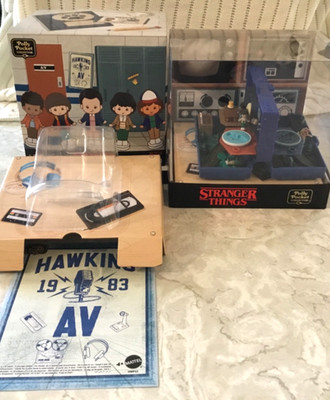 Polly Pocket Collector Stranger Things Compact Special Edition Dolls & Playset