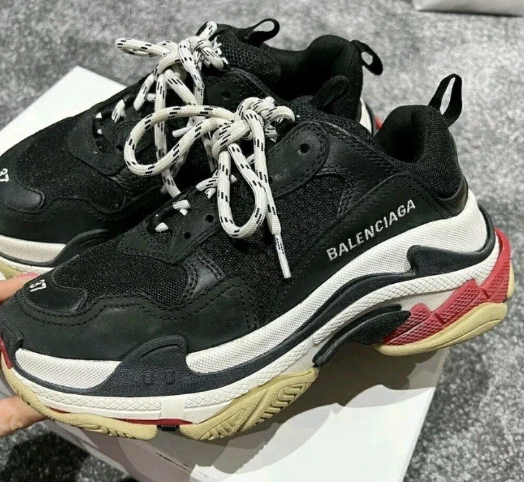 Las mejores ofertas en Balenciaga Triple S Sneaker Black Red W | eBay