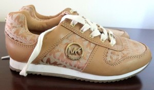 tenis michael kors feminino preço