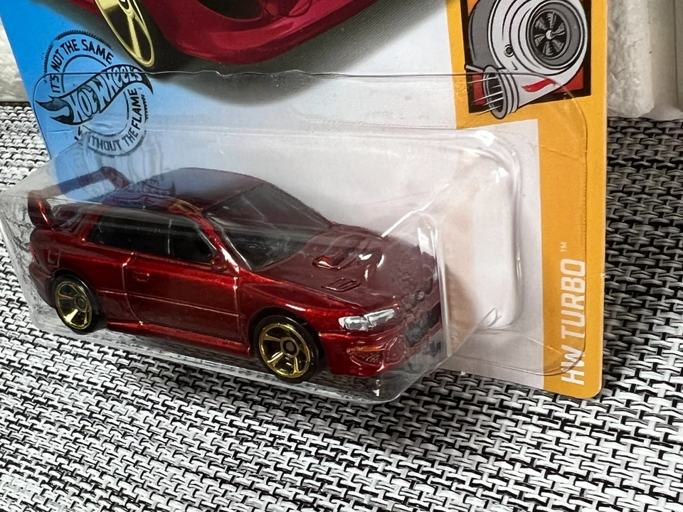 Hot Wheels HW Turbo 1/5 '98 Subaru Impreza 22B versión STi 23/250 rojo Foto 3 de 4