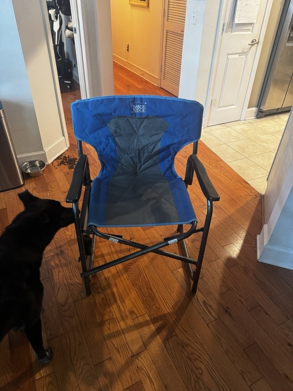 timber ridge lawn chair Folding With Cup holder Lightly Used Perfect Condition