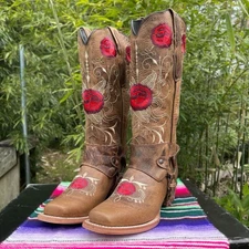 Woman’s Rose Embroidery Boots. Brown Leather Cowgirl Boot. Bota Vaquera Bordado
