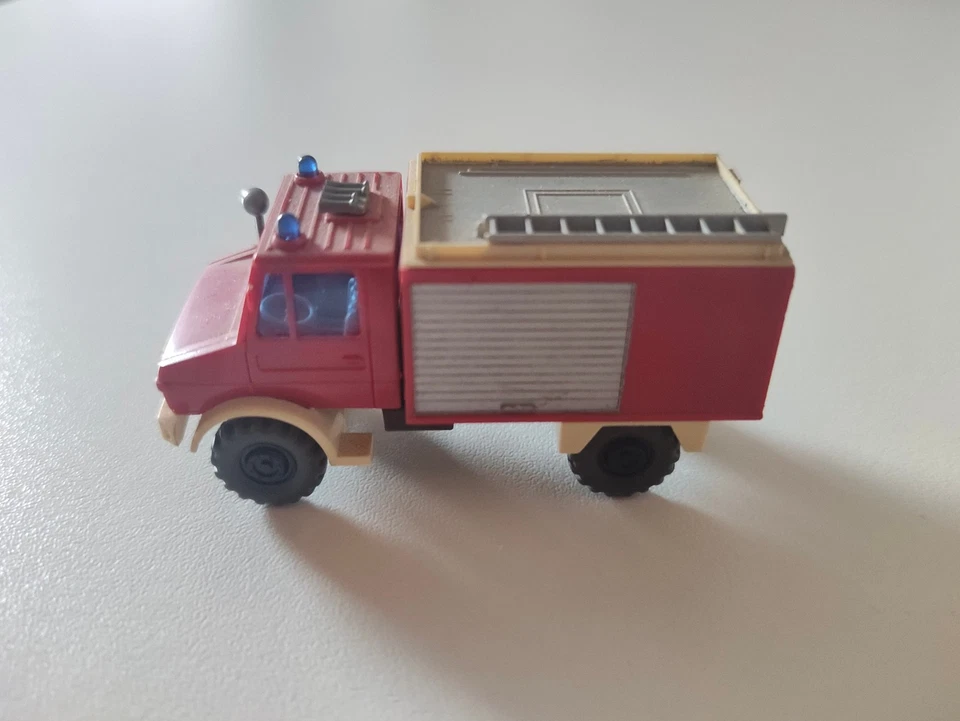 Wiking 1:87 Unimog Feuerwehr aus Sammlungsauflösung